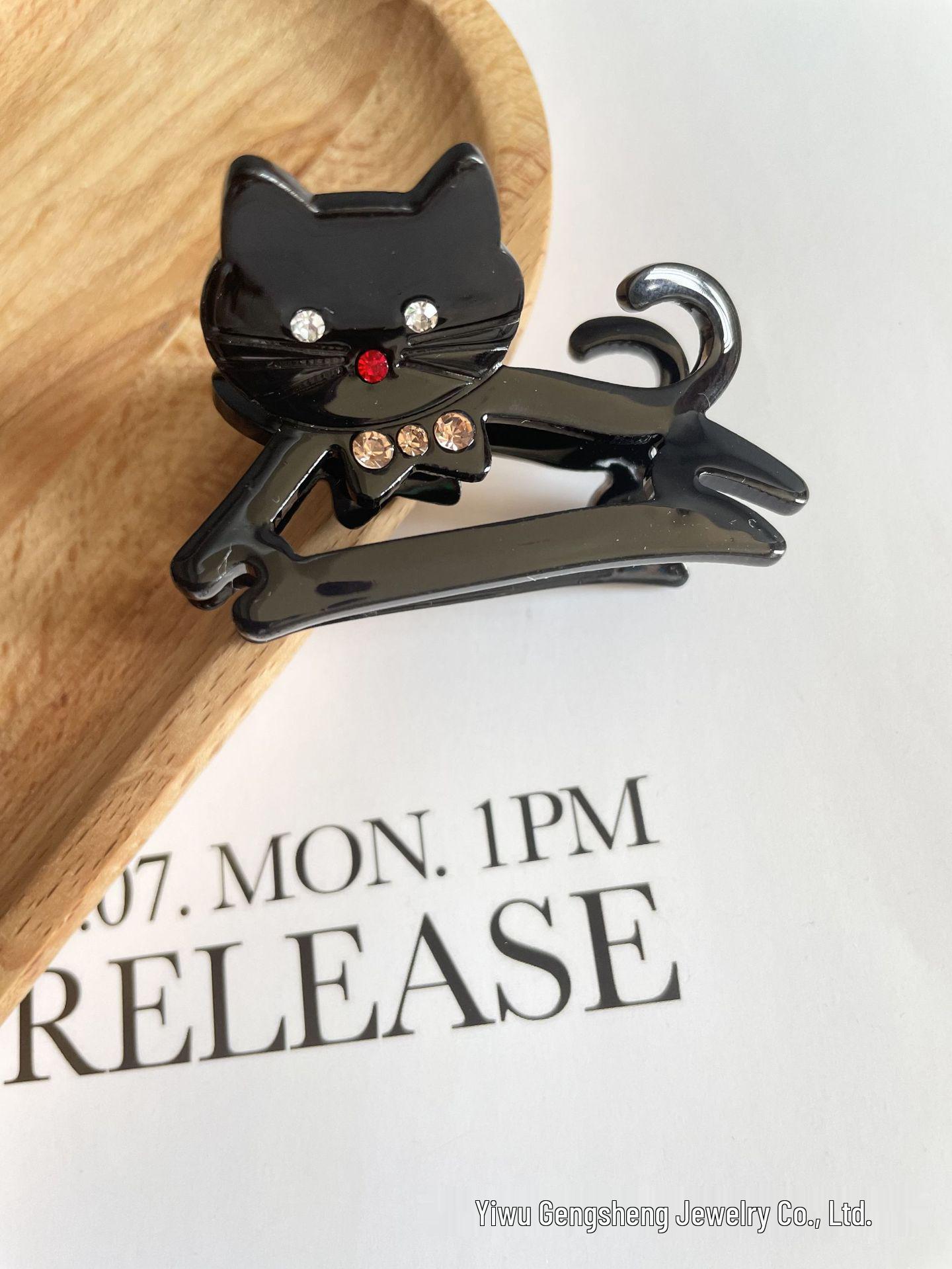 

Французький Грайливий Дівчачий Затискач для Волосся Кіт-Акула - Універсальний, Зручний, Омолоджуючий Аксесуар для Жінок