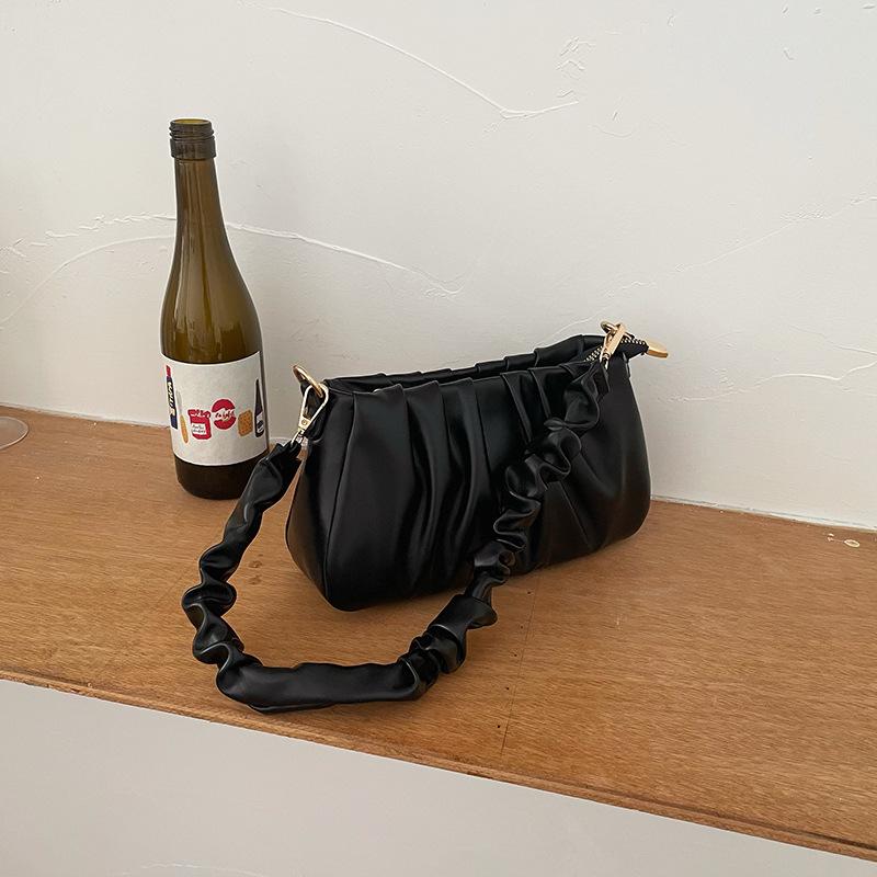 

Модні плісировані сумки для жінок Сумки з поліуретанової хмари Сумка для відпочинку під пахвами Сумки для покупок Сумки на плечі Сумочка з варениками Жіночі сумки чорний