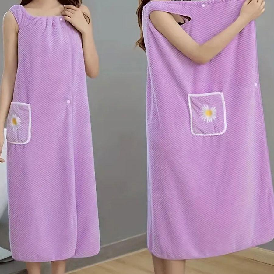 

Wearable Coral Fleece Bath Towel for Adults: Soft, Thick, Absorbent Skirt with Pockets 97cm x 136cm