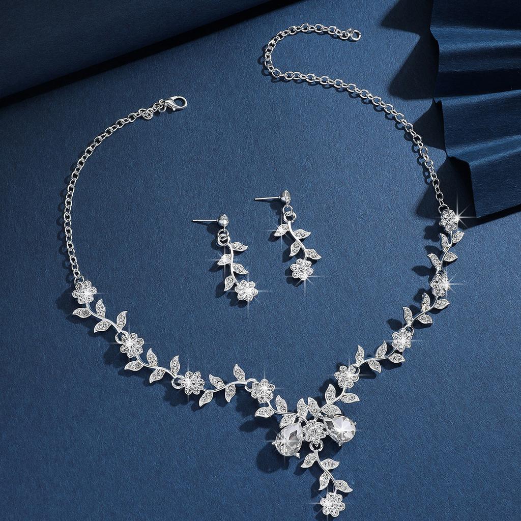 Brautschmuck Set Accessoires Halskette Ohrringe Set Damen Abendkleid Hochzeit Damen Set Ketten High-End Modeschmuck
