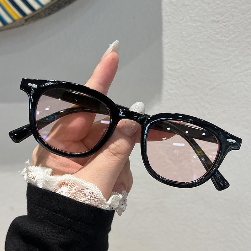 Retro Small Oval Frame Sunglasses Women Fashion Sun Glasses Trend Men Shades Eyewear Outdoor Anti Glare Glasses Uv400