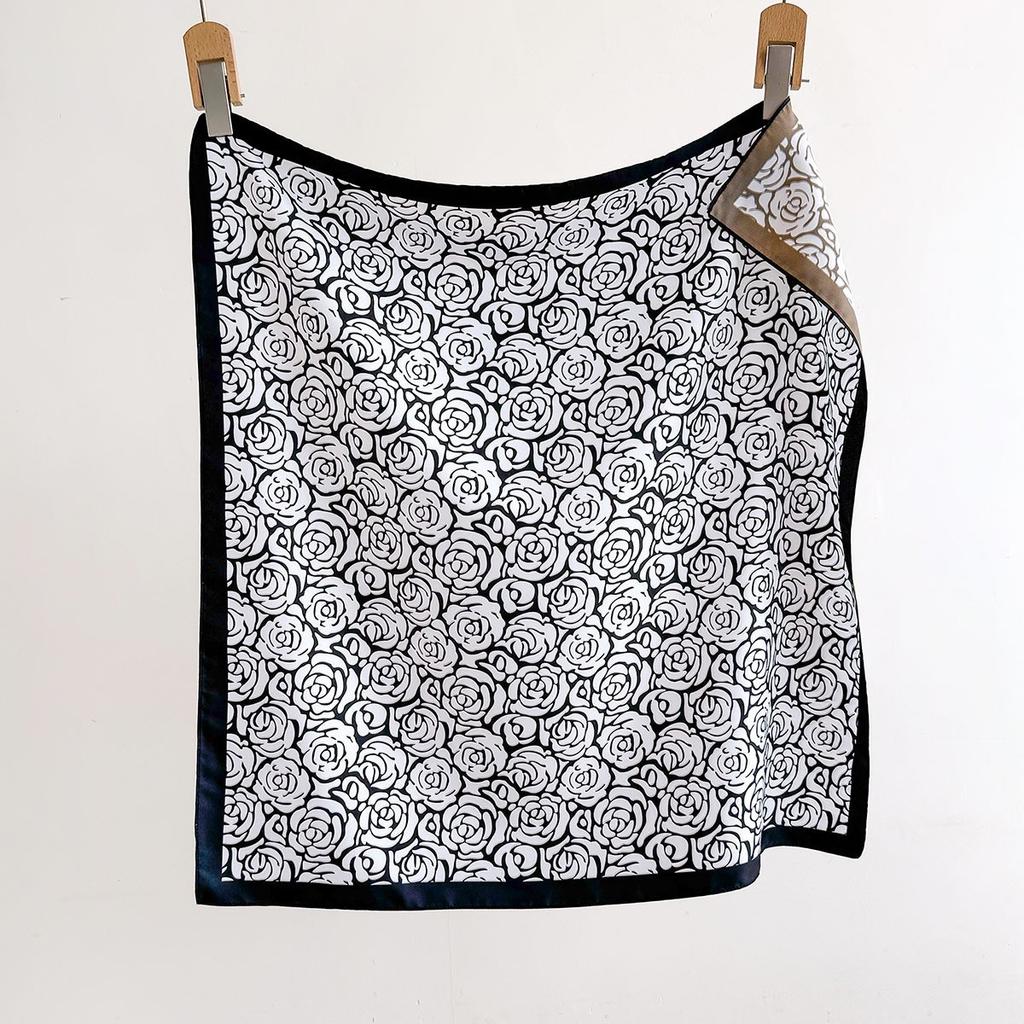 New double-sided silk scarf splicing fashion new versatile neck professional scarf popular recommendation trend