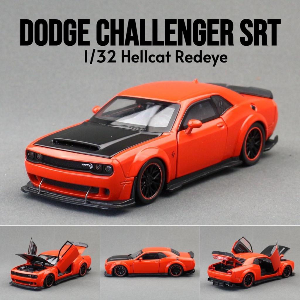 1/32 Dodge Challenger SRT Hellcat Toy Car for Children Super Sport Model Diecast Vehicle Miniature Sound & Light Collection Gift