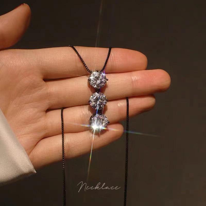 French Style High-End Rhinestone Necklace - Versatile Japanese Korean Fashion Statement