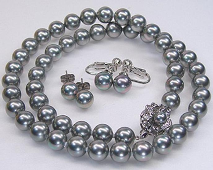 [Your and My Jewelry Box] Akoya Pearl Gray Black Necklace and Earrings Set (Earring Set)