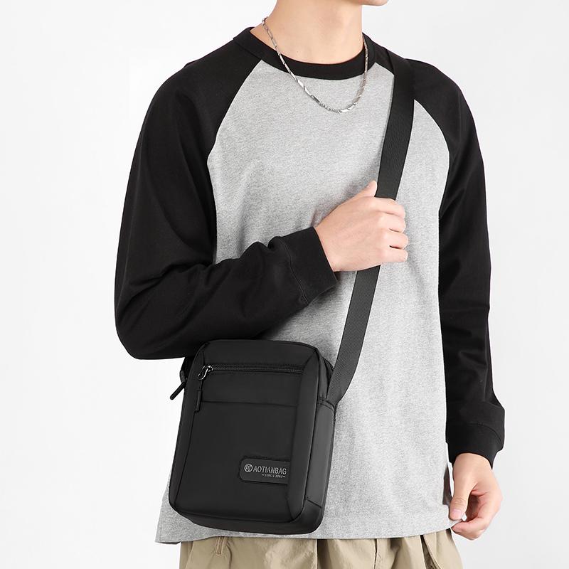 Nylon Cloth Shoulder Bag, Casual and Simple Large Capacity Square Bag, Multifunctional and Lightweight Crossbody Bag