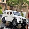 1/24 Benz G63 SUV Model auta ze slitiny Diecast & Hračka Kovové terénní vozidlo Model auta Simulace Zvuk Světlo Sběratelská hračka Dárek