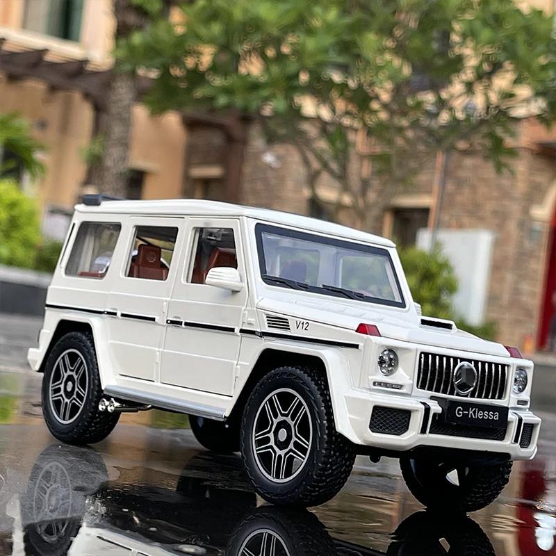1/24 Benz G63 SUV Model auta ze slitiny Diecast & Hračka Kovové terénní vozidlo Model auta Simulace Zvuk Světlo Sběratelská hračka Dárek