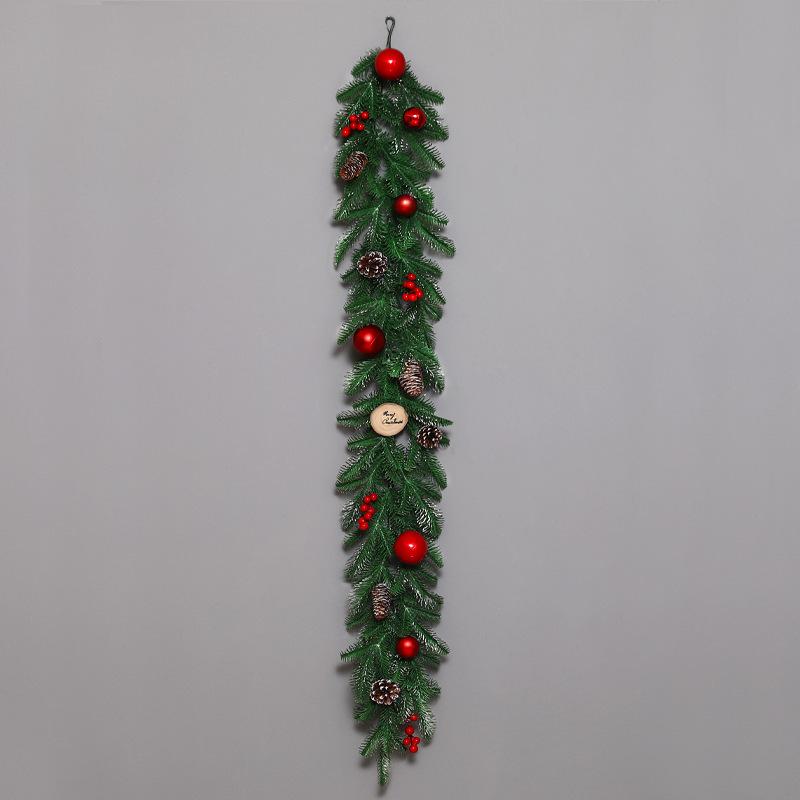 Festlicher Weihnachtsbaum-Kranz oder Geweih-Türhänger Dekoration