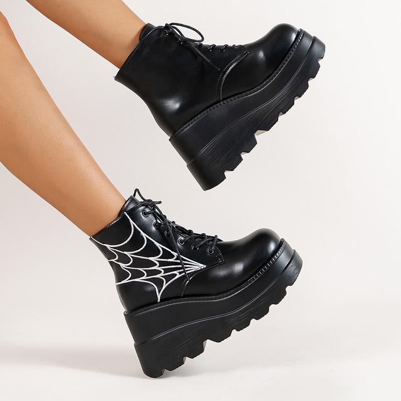 Large Size Spider Web Embroidery Small Punk Boots ins Gothic Lace Up Platform Boots Fashion Women's Boots