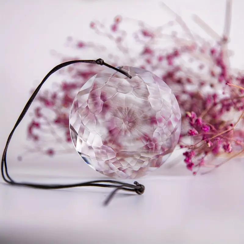 1 Stück Farbkristall-Sonnenfänger, Prisma-Regenbogenmaschine, verwendet für Familienfenster-Kronleuchter-Prisma-Innen- und Außendekoration