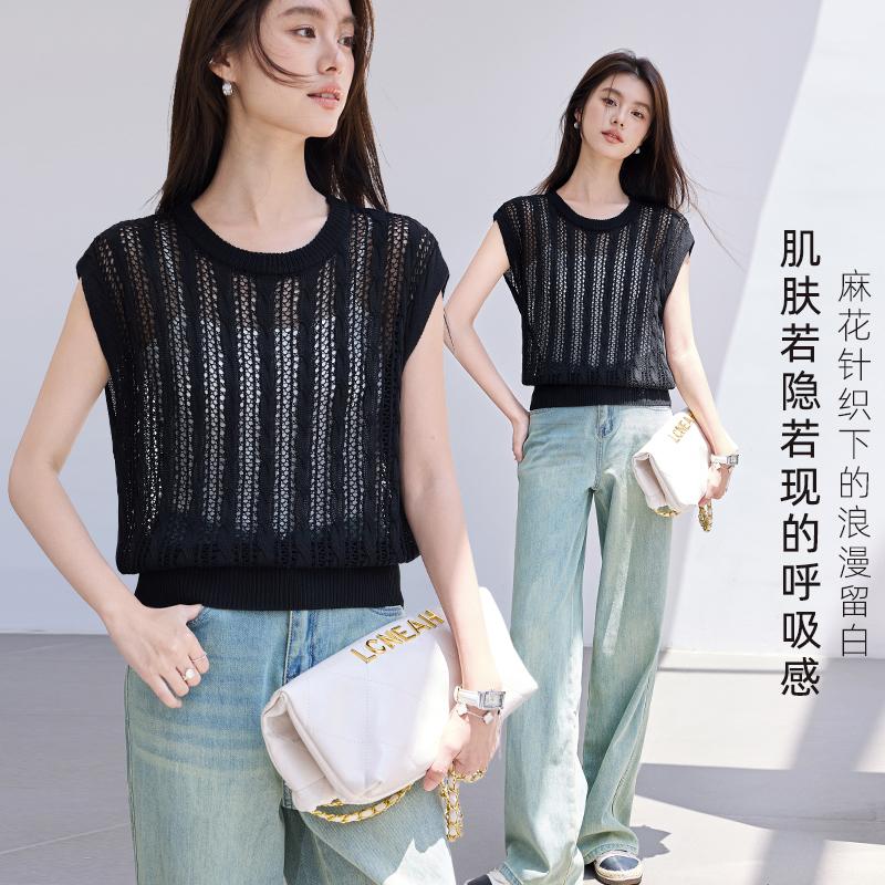 Summer [Light Gap Pleats] Hollow out Fried Dough Twists Knit Shirt Round Neck Sleeveless Blouse with Three Dimensional Texture Overlay