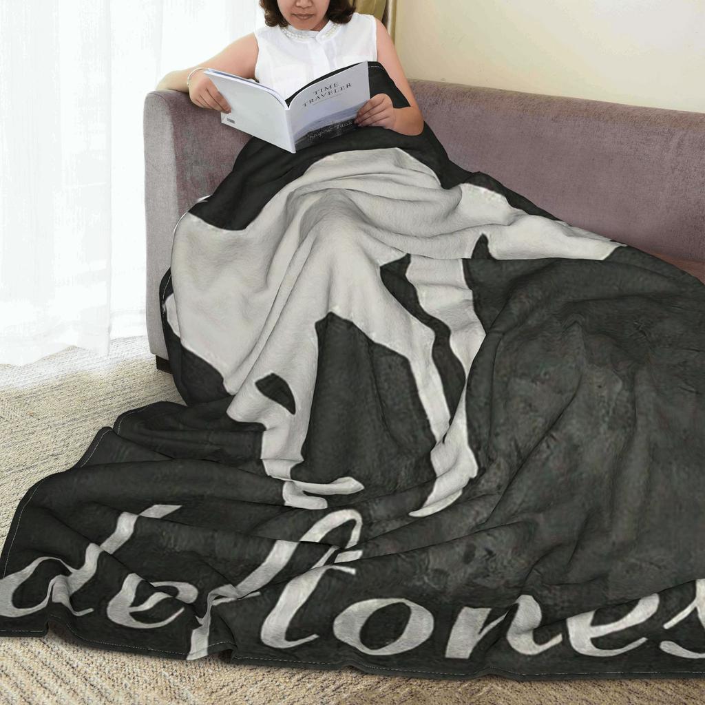 Flannel Throw Blanket Vintage Deftones Metal Band White Pony Album Warm Plush Blankets Soft Bedding for Living room Picnic Sofa