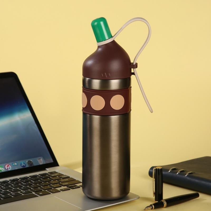 JUSTINLAU Thermosflaschen Becher für Kinder Becher mit Strohhalm Schräger Mund Edelstahl Autobecher Reise-Thermoskanne Thermos-Wasserflaschen