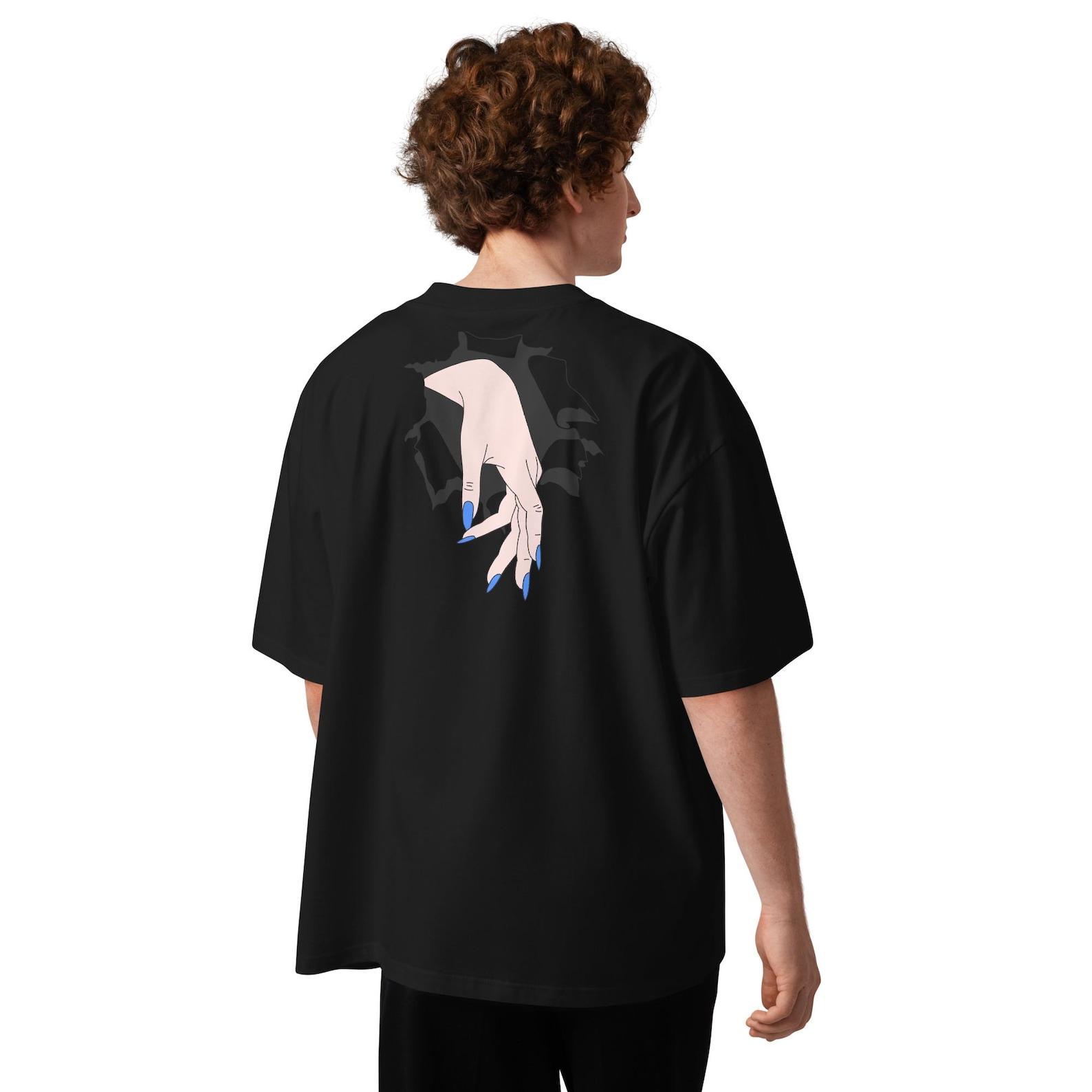 Minimal Oversized Unisex Streetwear Tee with Surreal Hand Graphic 2XL