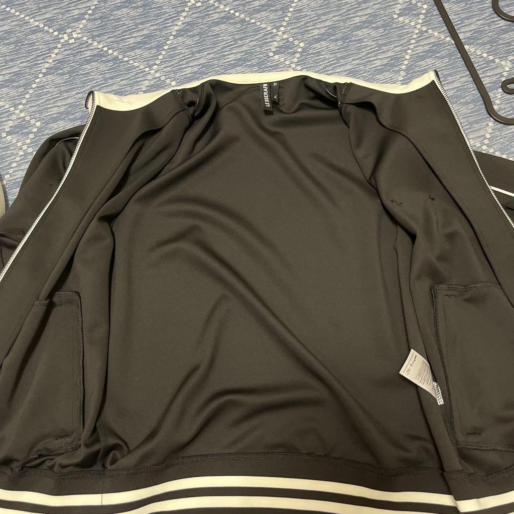 [USED] Le Sserafim Track Jacket Black