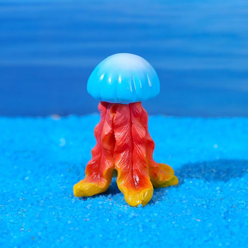 Underwater Coral Marine Life Decoration: Jellyfish & Doll Fish Tank Resin Ornaments
