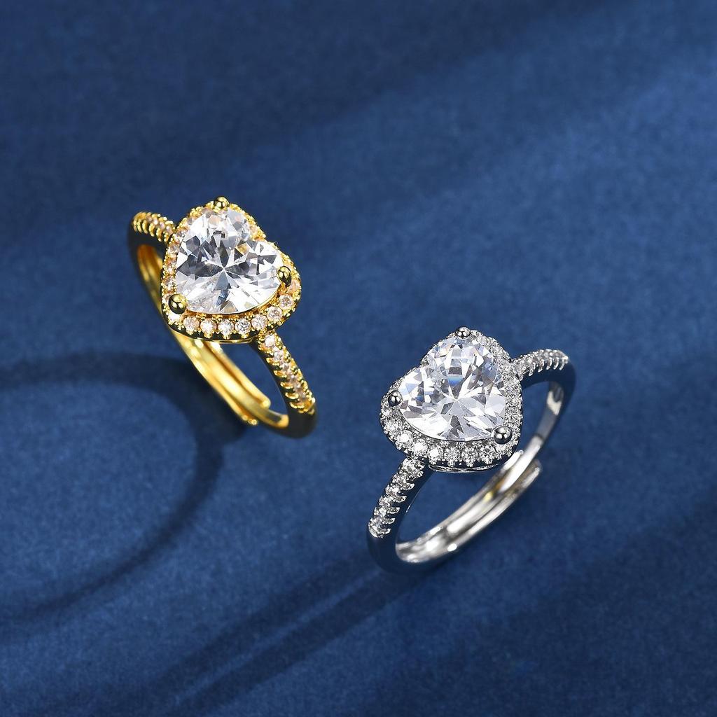 Elegant Heart Ring - Chic, Unique, and Stylish Design for Women