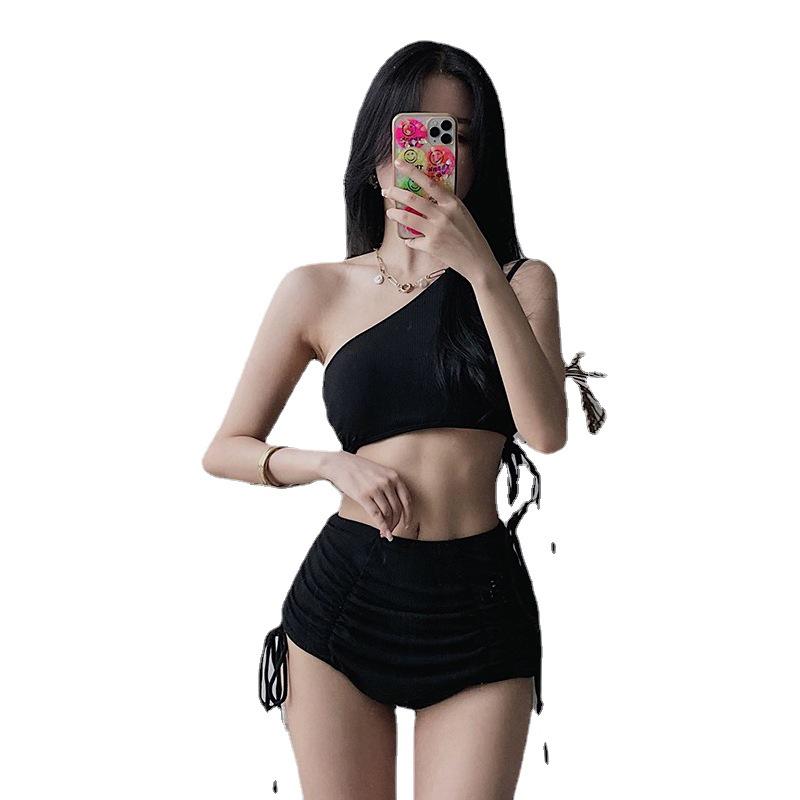 Bikini Dividido Inspirado en Hadas: Nuevo Traje de Baño Sexy Delgado de Tres Piezas para Vacaciones y Aguas Termales 2026.