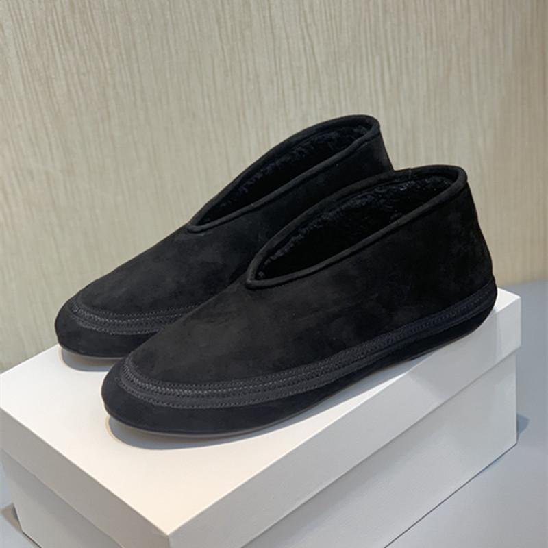 

Модные ботинки-луноходы AIYUQI на плоской подошве женские из натуральной кожи 2025 большого размера нескользящие женские зимние ботинки удобные теплые женские ботильоны 39 чёрный