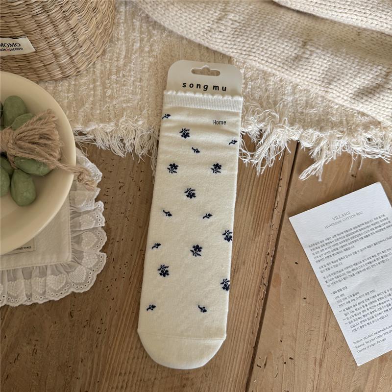 Japanese Blue & White Floral Mid-Calf Socks, Cute Bow & Lettuce Edge