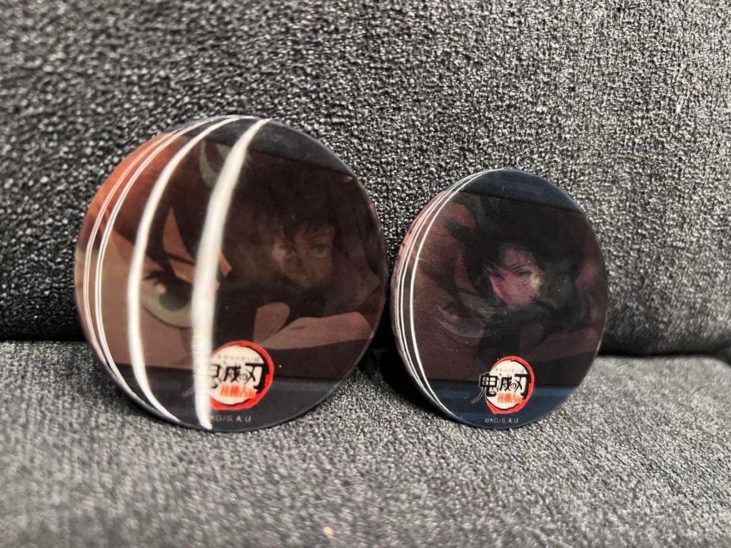 Rare rainbow-colored animation can badges set 2 featuring Muichiro Tokito made order.