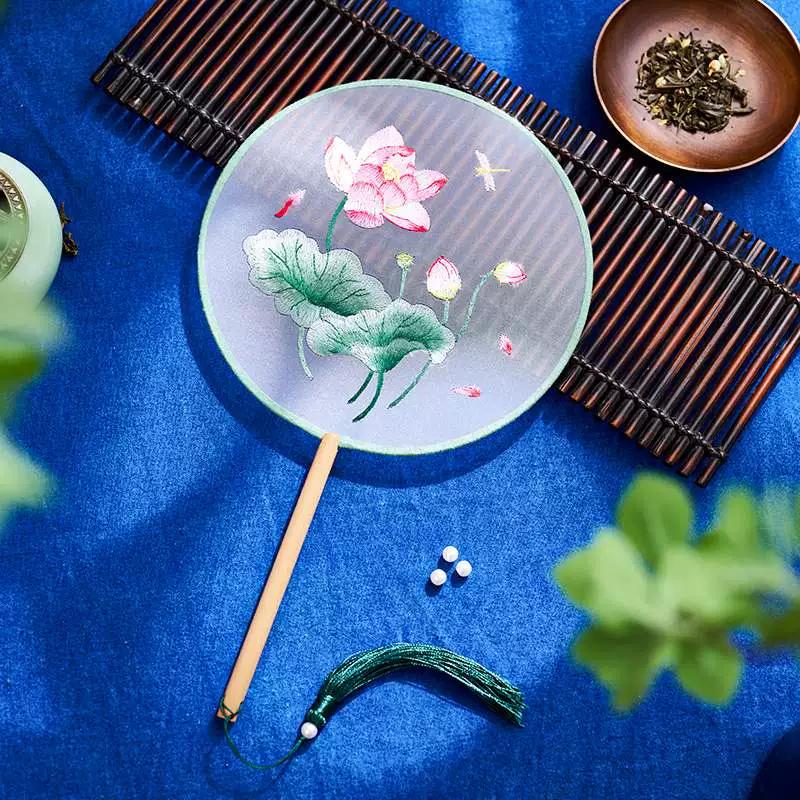 Double-Sided Embroidered Ancient-Style Round Fan, Chinese-Style Embroidered Lotus Fan, Special for Hanfu, Versatile Dance Fan with Suzhou Embroidery