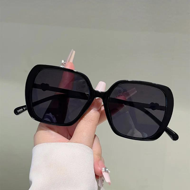 Comfortable Durable High Quality Retro Edgy Punk High End Designer Style Square Shaped Female For Both Women Sun Glasses