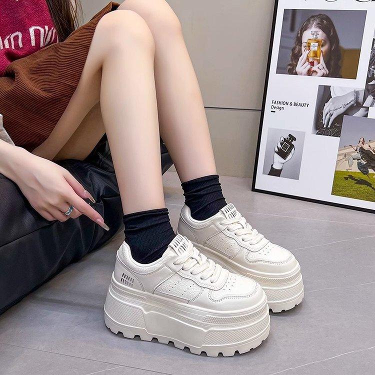 Height-increasing platform shoes leather surface women's autumn new versatile muffin shoes casual and comfortable board shoes