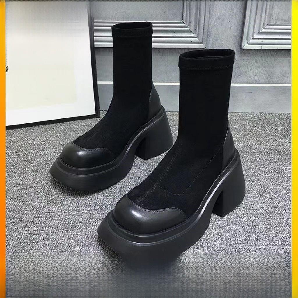 Martin Boots For Women With Thick Sole And Waterproof Platform For Casual And Fashion Wear