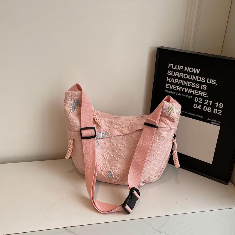 

2025 autumn new beautiful foreign style texture temperament women s portable shoulder underarm bag butterfly casual messenger bag розовый