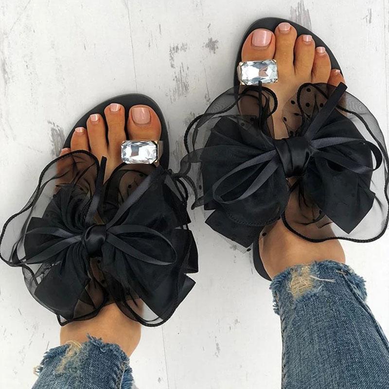 Luxury Celebrities Slippers Women Larger Rhinestone Ring Toe Cute Polka Dot Bow -Tie Flats Flip Flops Indoor Shoes Ladies Sexy