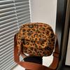 Borsa a Spalla Stampa Leopardo Retrò Borsa Quadrata Piccola Multitasche Borsa a Tracolla in Velluto per il Pendolarismo