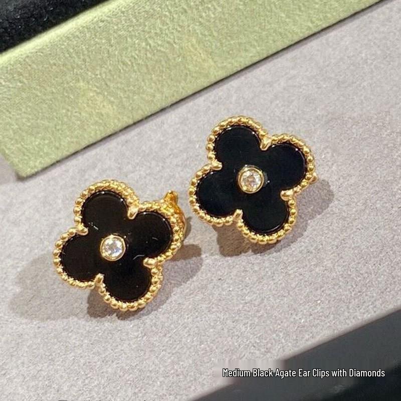 High-Version 18K Rose Gold Earrings: Four-Leaf Clover with White Mother-of-Pearl & Red Agate - Fashionable, Luxurious, INS Style.