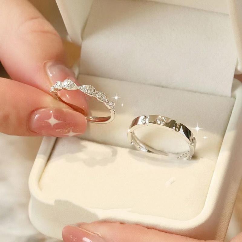 2 Pcs Silver Color Shiny Zircon Matching Couple Rings Luxury Delicate Wedding Rings Set for Women Men Charm Jewelry Accessories