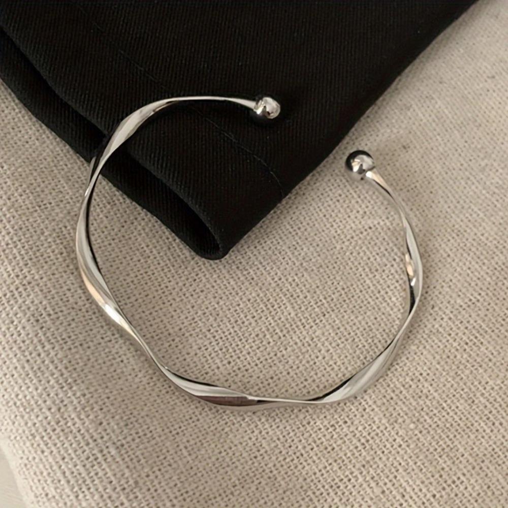 Charm Gold Silver Color Bangles for Women Minimalism Fashion Twisted Couple Cuff Bracelet New Trendy Jewelry Girls Wedding Gift