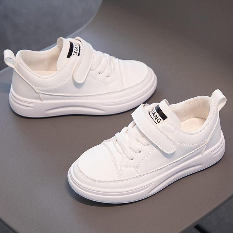 Детская минималистичная и модная низкая обувь на липучке для спорта и отдыха. Маленькие — фото 15