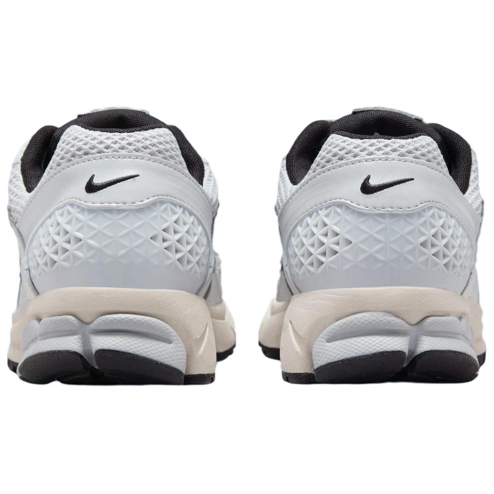 Nike Air Zoom Vomero 5 Platinum Light Orewood Brown Moteriški sportbačiai Pilki Pure-Platinum Chrome FN6742-002