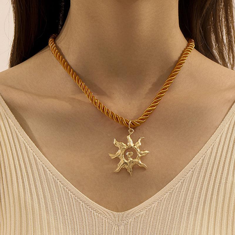 

Повседневное отпускное ожерелье с подвеской в виде маленькой ромашки, с цветным шнурком, ветер, дофамин, любовь, солнце, для женщин