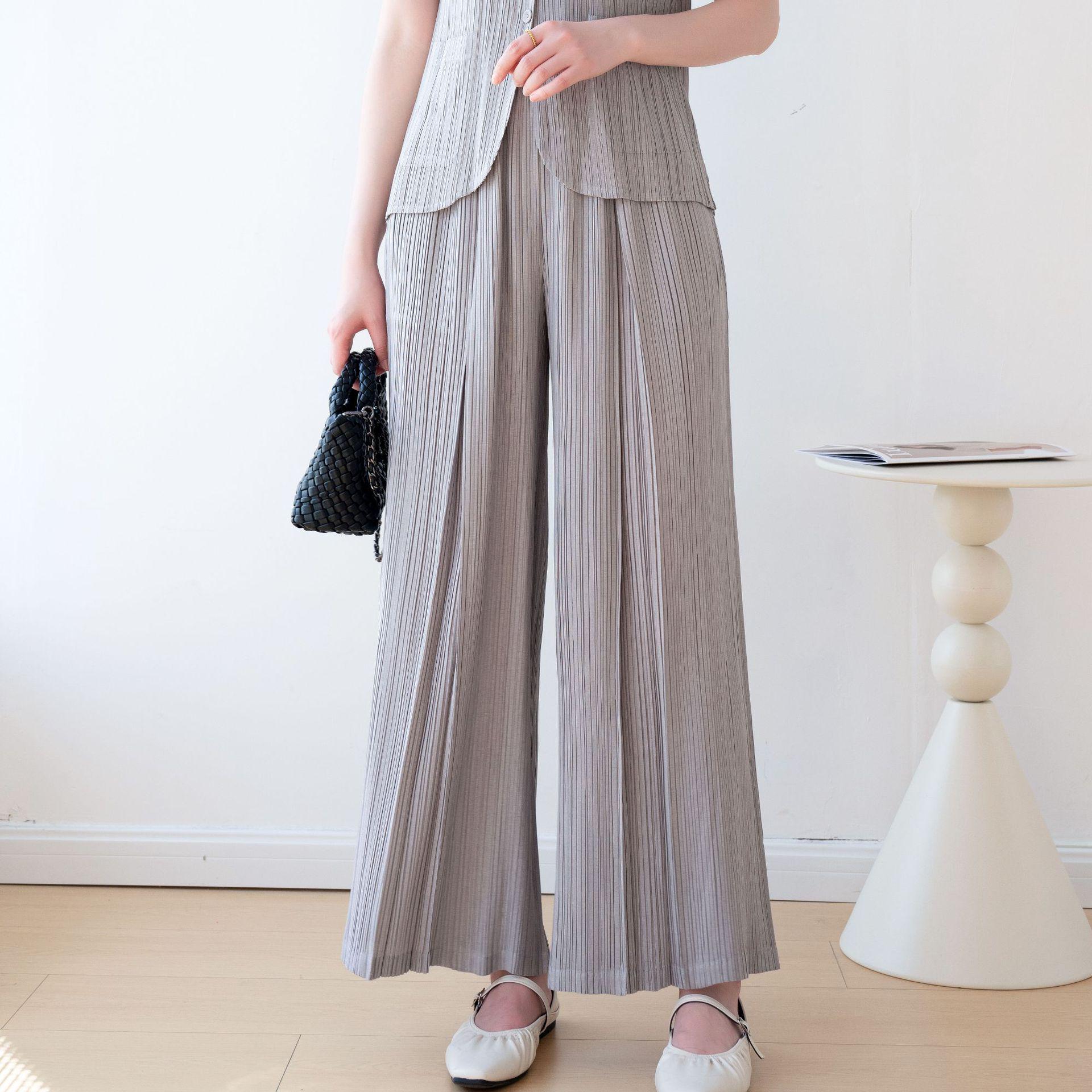 

Spring/Summer 2026 Miyake High-End Pleated Korean-Style Slimming High-Waisted Wide-Leg Pants One Size срібло сірий колір