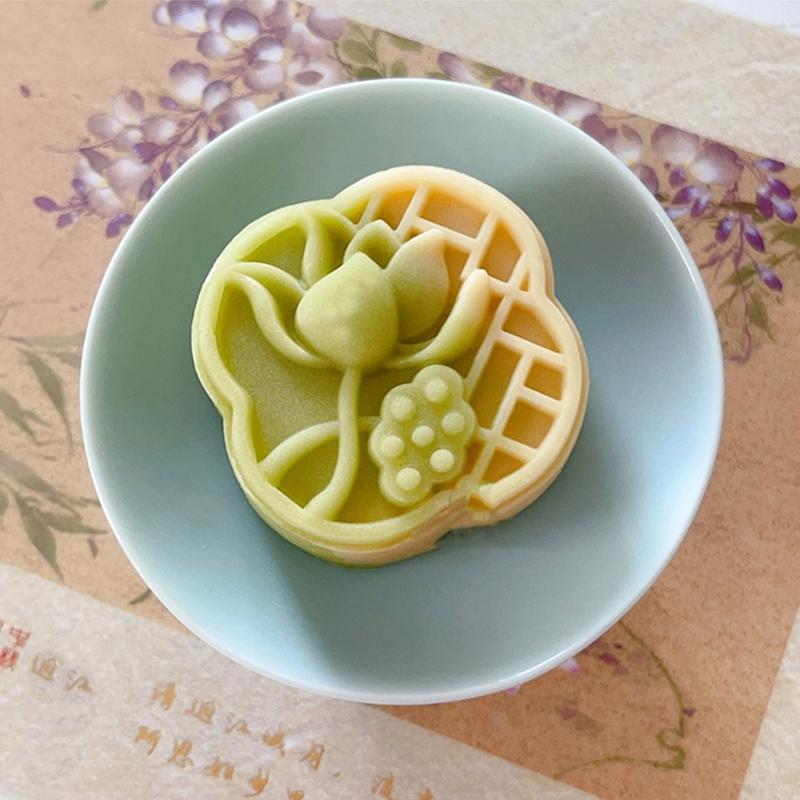 Ergonomic Handle Stamp Set Durable Mooncake Molds Lotusflower Shaped ABS Material Perfect Gift for Pastry Enthusiasts