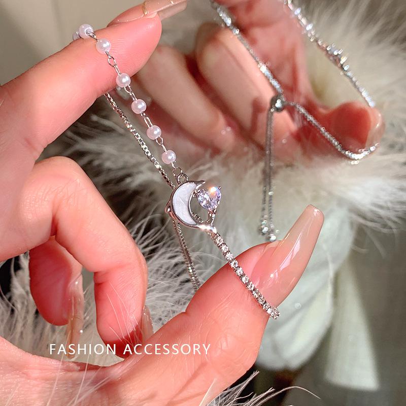 Elegant Zircon Bracelet for Women - High-End, Shiny, Versatile, and Trendy Cold Style Bangle