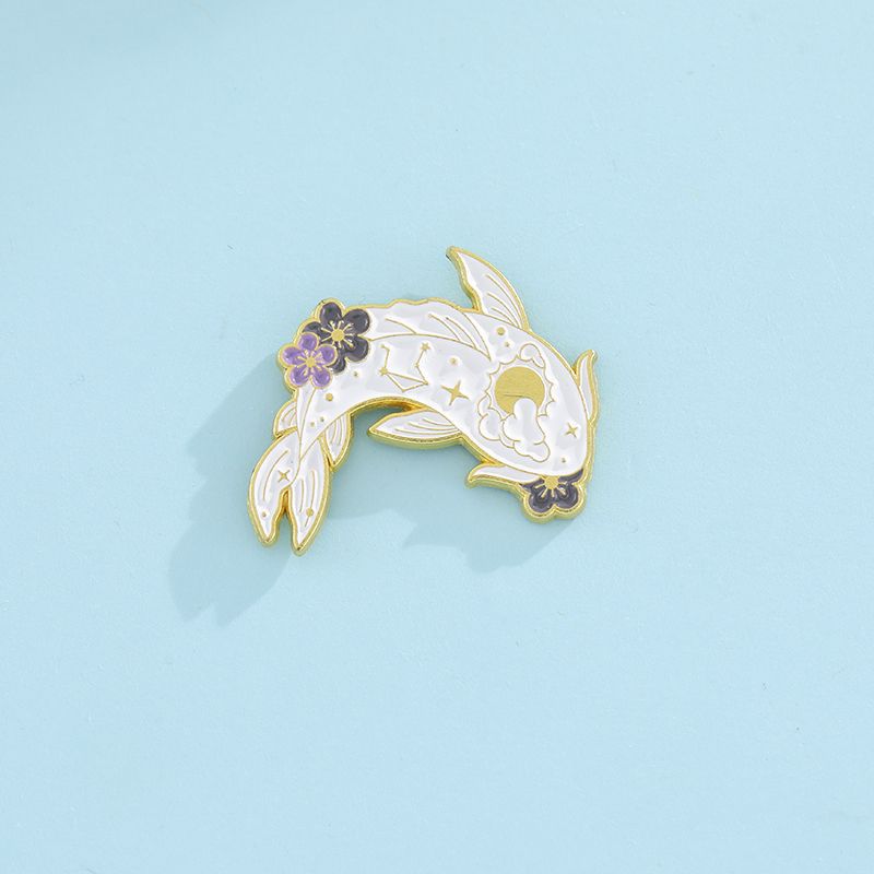 

Retro- Crystal Brooch — Alloy Pin With Rhinestone Inlay One Size