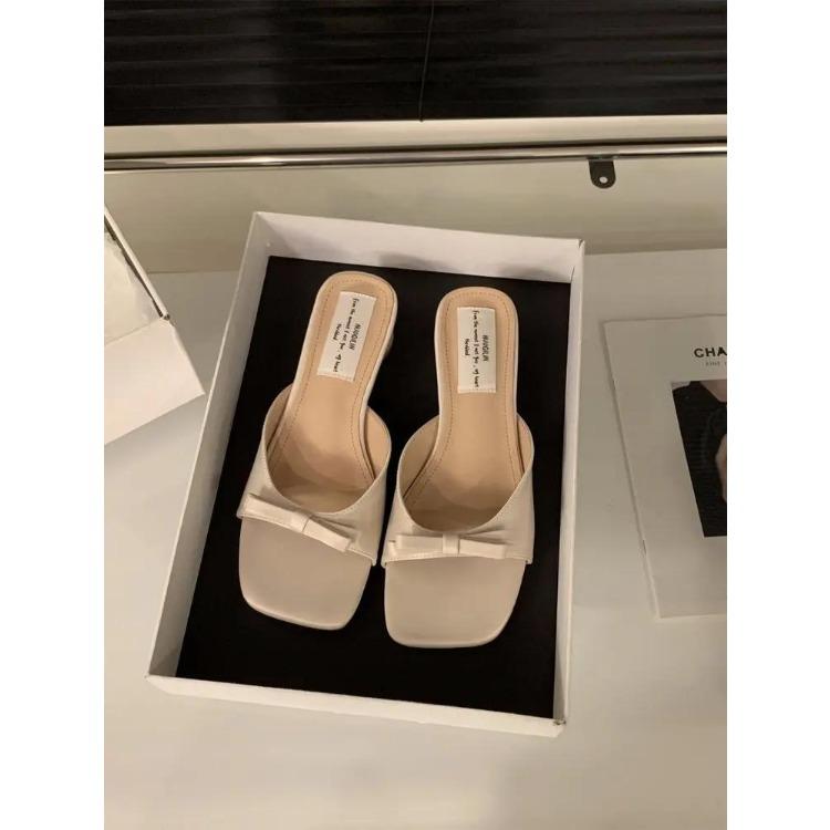 Nouveau Design Nœud Carré Bout Sandales Femme Sexy Slip-on Talons Épais Pantoufles Banquet Bal Mule Pantoufles Chaussures Zapatos De Mujer