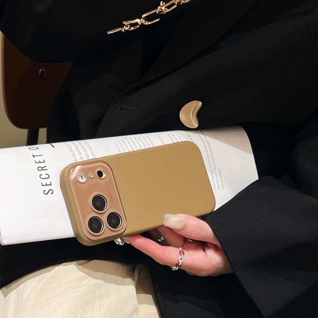 iPhone 17 Pro Max Hülle mit großem Sichtfenster aus flüssigem Silikon - Einfarbig, Stoßfest, Hautähnlicher Schutz für Damen.