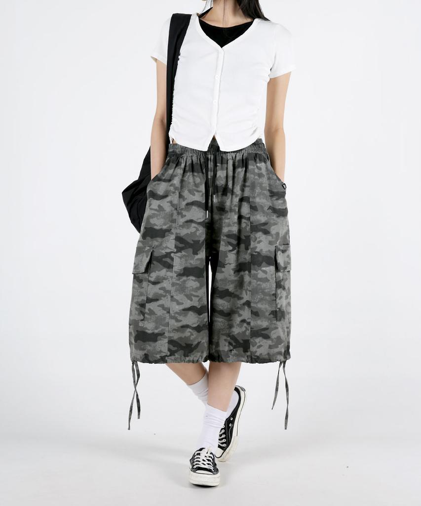 UMM Women'S Elastic Waist Camo Wide Bermuda Shorts 2 Colors