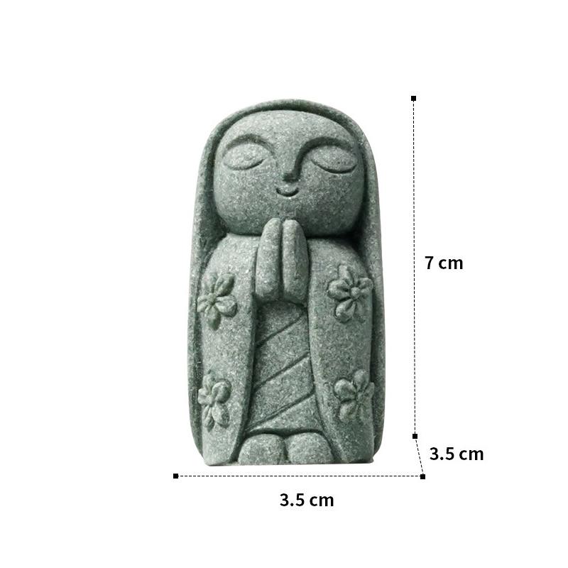 Miniature Monks Figurine Durable Handmade Cute Little Statue for Shrine Bedroom Living Room Car Dashboard Decor
