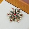 New Rhinestone Christmas Snowflake Brooch Unisex Fashion Pin Winter Festivel Jewelry Vintage Accessories Good Gift