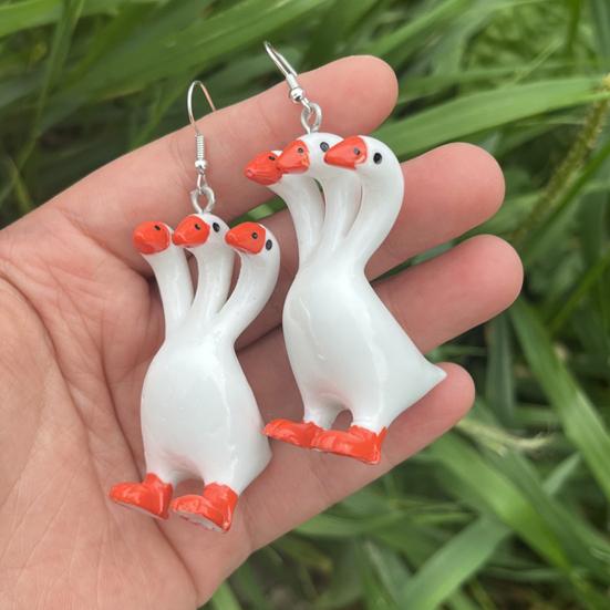 Three-Headed White Goose Keychain Pendant Necklace Earrings Three-Dimensional Relief Resin Hand-Painted Lightweight Necklace Jewelry Gift Accessories