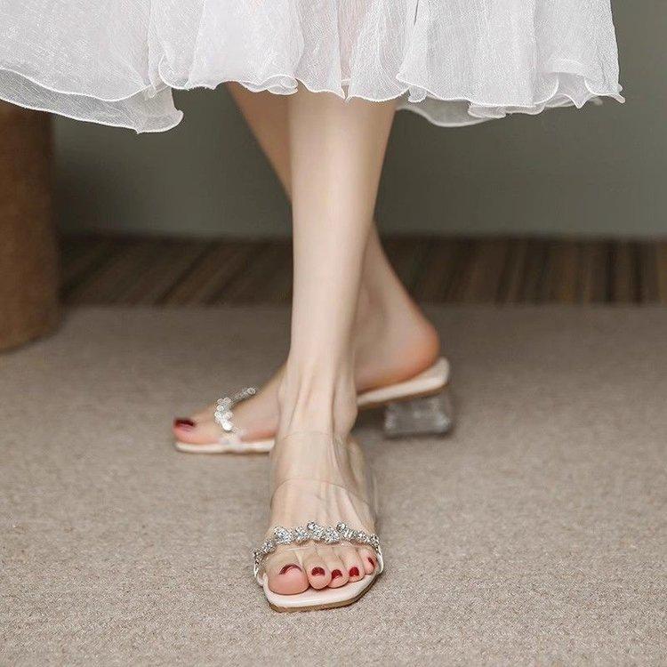 Fairy Feng Shui Diamond Slippers Female Summer Wear Fashion High Sense Transparent Word with Medium Heel Thick Heel Crystal Sandals